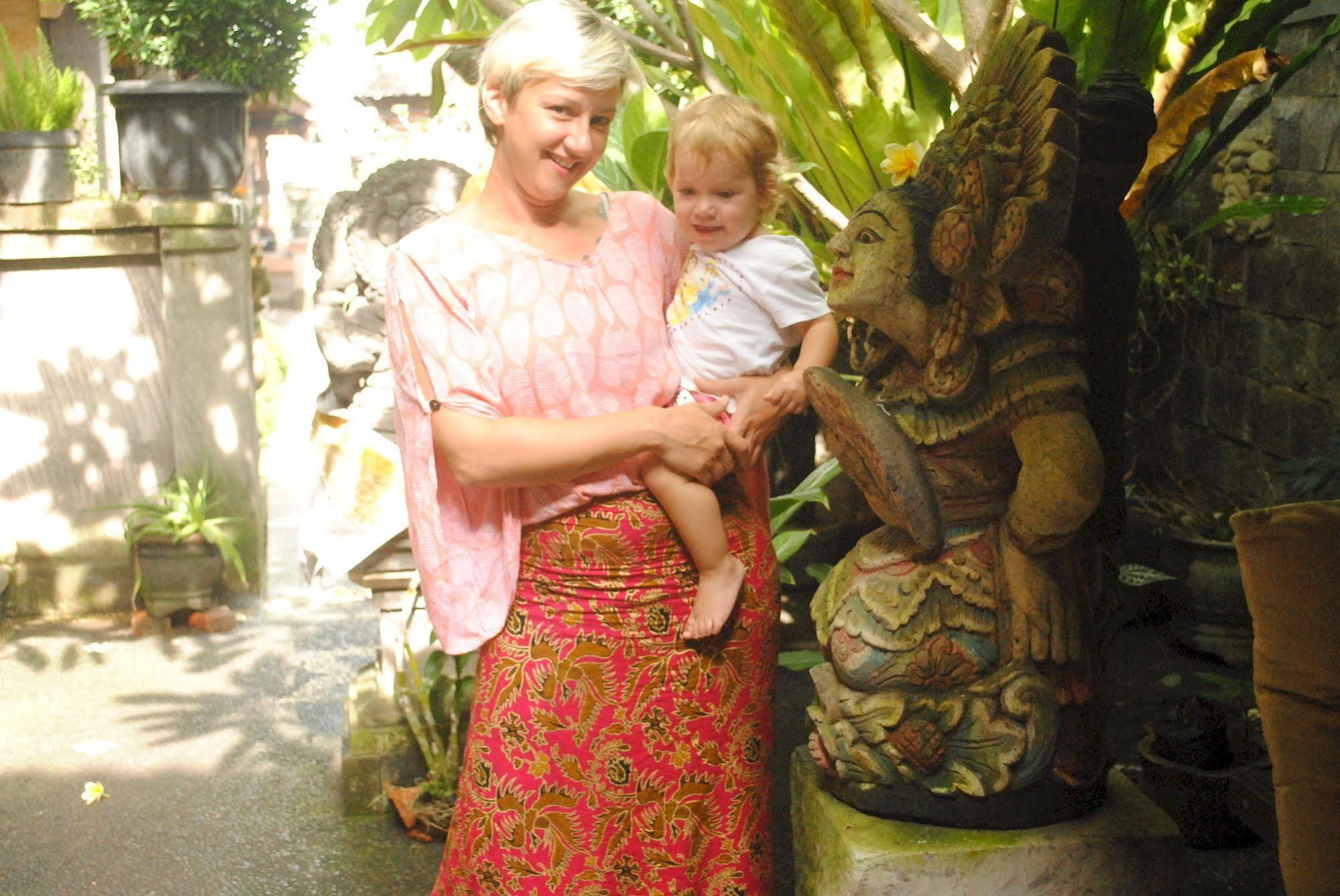 Jangkrik Homestay Ubud Buitenkant foto